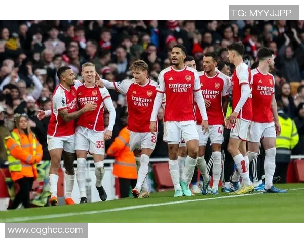 足球明星教练激情庆祝瞬间精彩集锦展现足球魅力与团队精神